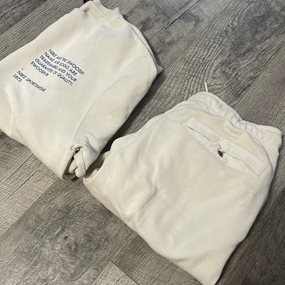 Nike jogger set